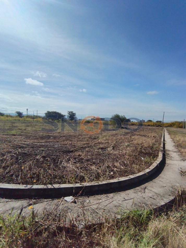Loteo Fermi lote de 15.25x25 en Esquina